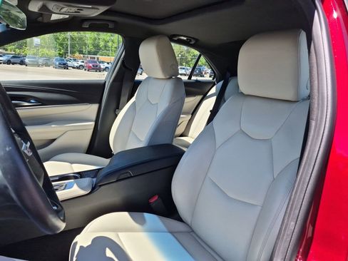 Certified 2025 Cadillac CT4 Luxury RWD image 20