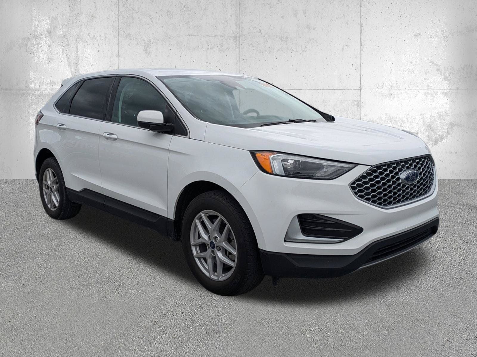 Used 2023 Ford Edge SEL AWD/4WD image 2