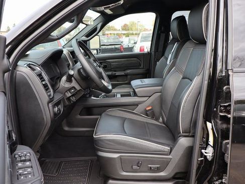 Used 2025 RAM 3500 Limited image 15