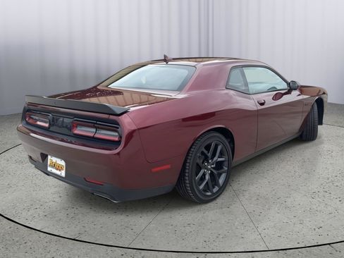 Used 2023 Dodge Challenger R/T RWD image 5