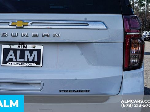 Used 2024 Chevrolet Suburban Premier RWD image 13