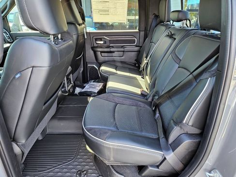 New 2026 RAM 3500 Laramie AWD/4WD image 14