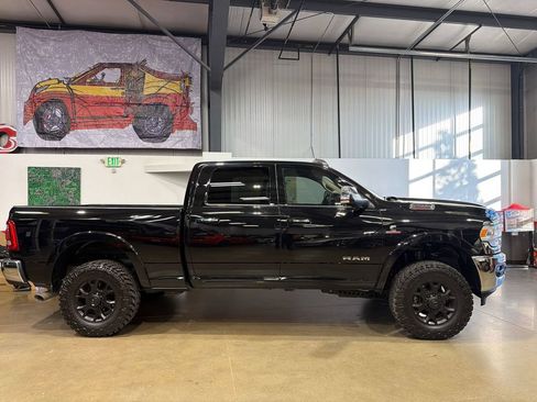 Used 2021 RAM 2500 Laramie AWD/4WD image 4