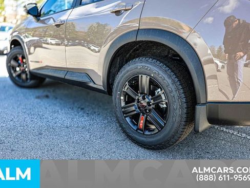 Certified 2025 Nissan Rogue Rock Creek w/ Rock Creek Premium Package image 17