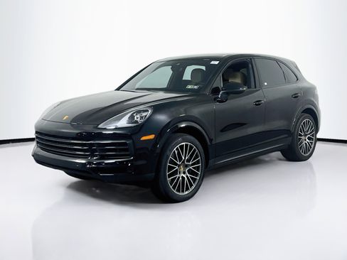 Used 2023 Porsche Cayenne AWD/4WD image 1