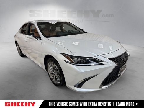 Certified 2023 Lexus ES 300h w/ Accessory Package (Z2) image 1