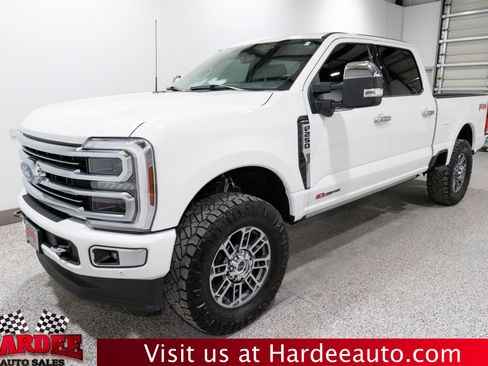 Used 2024 Ford F250 Limited w/ FX4 Off-Road Package image 2