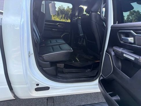 Used 2023 RAM 1500 Laramie AWD/4WD image 7