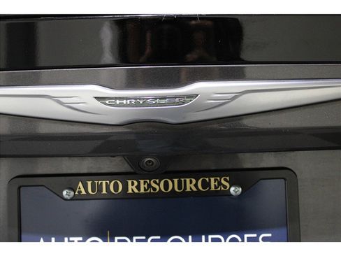 Used 2021 Chrysler Voyager Lxi image 18