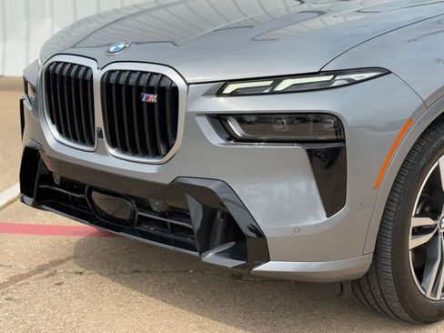 Used 2023 BMW X7 M60i w/ Executive Package image 11