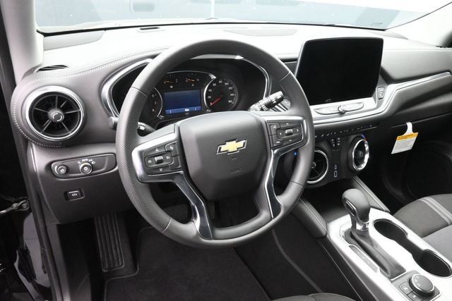 New 2026 Chevrolet Blazer LT w/ Midnight/Sport Edition FWD image 20