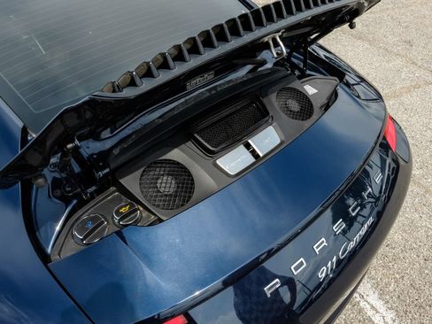 Used 2019 Porsche 911 Carrera RWD image 52