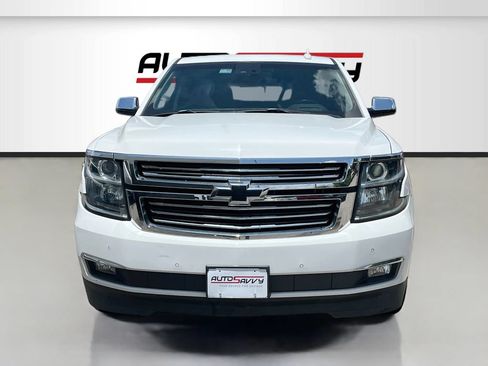 Used 2017 Chevrolet Tahoe Premier RWD image 2