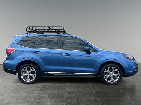 Used 2018 Subaru Forester 2.5i Touring w/ Popular Package #2 AWD/4WD image 10