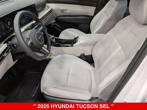 Used 2025 Hyundai Tucson SEL AWD/4WD image 12