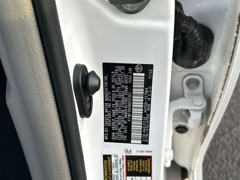 Used 2017 Toyota Camry LE FWD image 13