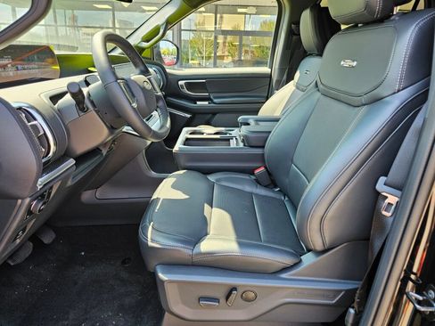 New 2026 Ford Expedition Max Platinum w/ Stealth Performance Package AWD/4WD image 16