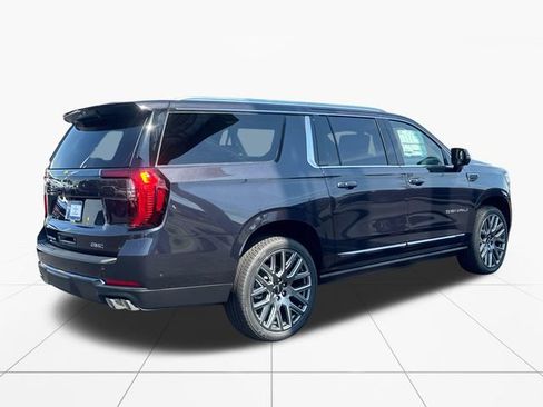 New 2026 GMC Yukon XL Denali Ultimate AWD/4WD image 6
