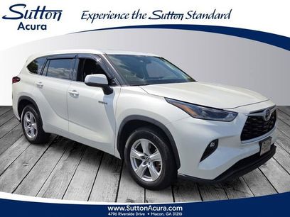 Used 2021 Toyota Highlander LE
