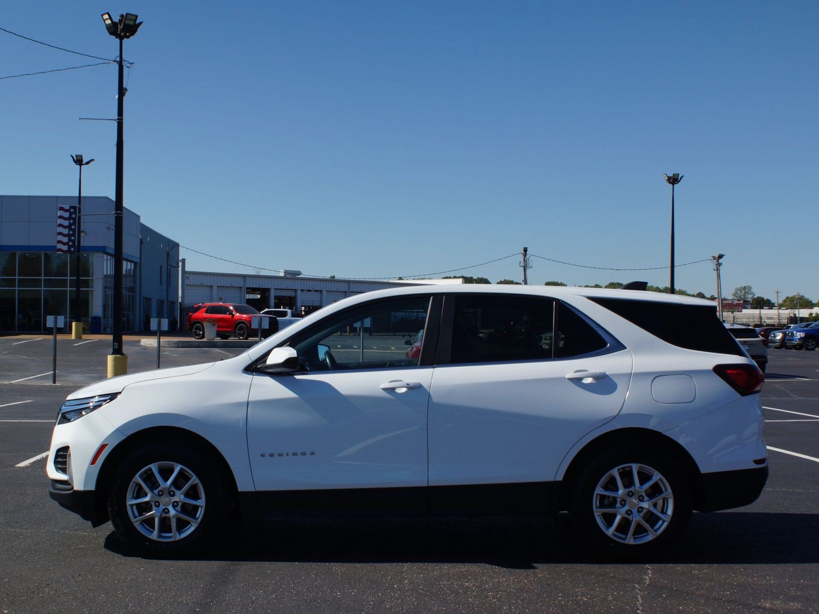 Used 2024 Chevrolet Equinox LT AWD/4WD image 12