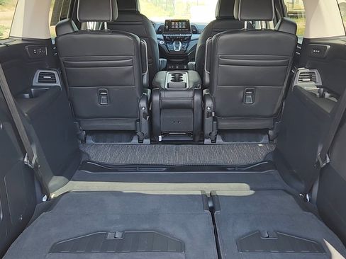 Used 2025 Honda Odyssey Touring image 21