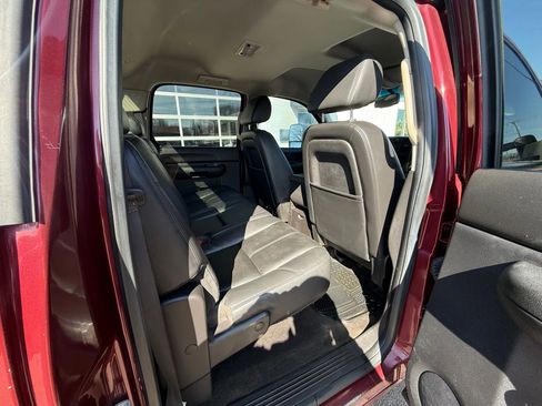Used 2009 Chevrolet Silverado 3500 LT w/ Interior Plus Package image 10