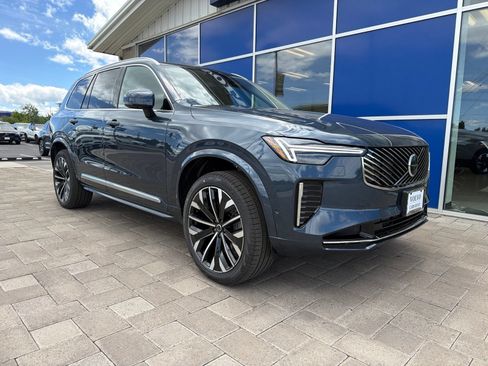 New 2026 Volvo XC90 T8 Plus w/ Protection Package Premier AWD/4WD image 2