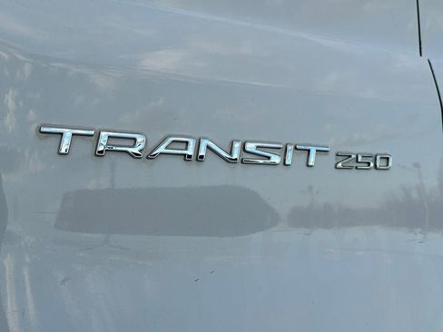 Used 2019 Ford Transit 250 130 Low Roof image 10