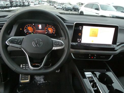 New 2026 Volkswagen Atlas Peak Edition AWD/4WD image 26