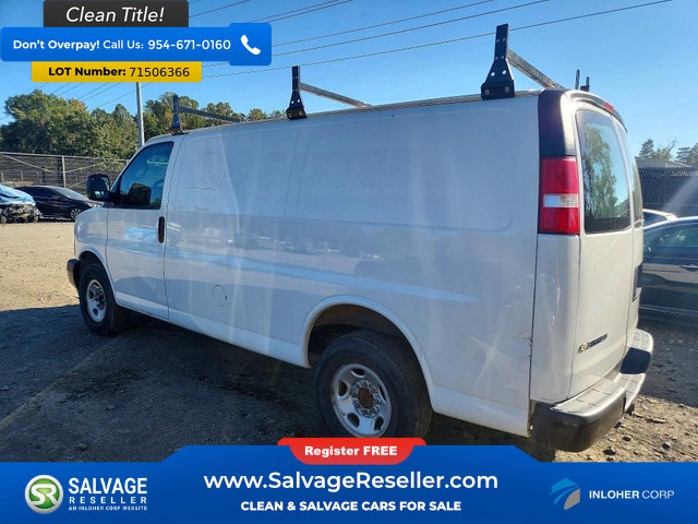 Used 2017 Chevrolet Express 2500 RWD image 3