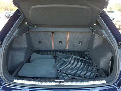 Certified 2025 Audi Q3 2.0T Premium Plus w/ Premium Plus Package image 32