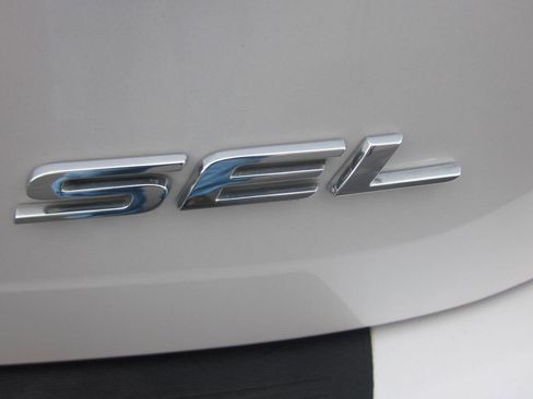 Used 2017 Ford Edge SEL w/ Equipment Group 201A image 35