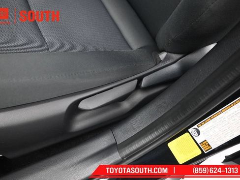 Used 2025 Toyota Prius LE AWD/4WD image 24