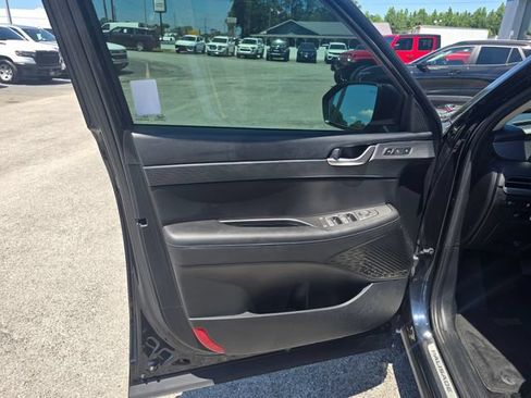 Used 2023 Hyundai Palisade Limited FWD image 11