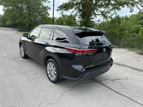Used 2023 Toyota Highlander Limited AWD/4WD image 20