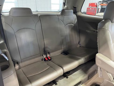 Used 2015 GMC Acadia Denali image 23