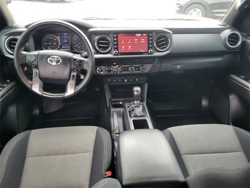 Used 2020 Toyota Tacoma TRD Off-Road image 13