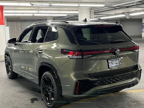 New 2026 Volkswagen Tiguan SE R-Line image 5