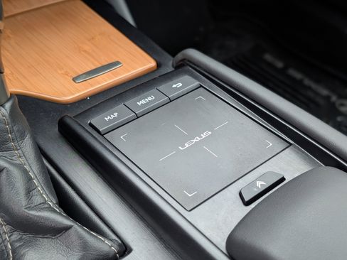 Used 2019 Lexus ES 350 Luxury image 34