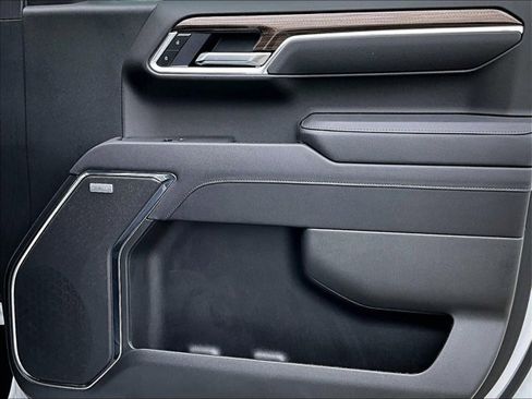 Certified 2025 Chevrolet Silverado 1500 LT Trail Boss w/ Convenience Package II image 19