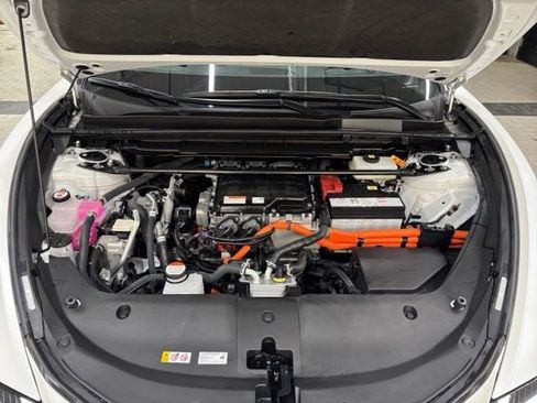 Used 2024 Lexus RZ 450e Premium w/ Technology Package image 29