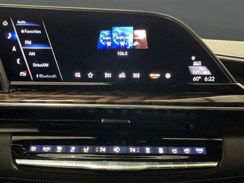 Used 2023 Cadillac Escalade ESV Sport Platinum w/ LPO, ONYX Package AWD/4WD image 13