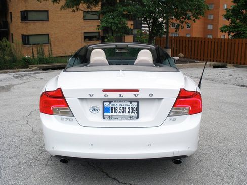 Used 2011 Volvo C70 T5 w/ Convenience Pkg FWD image 12