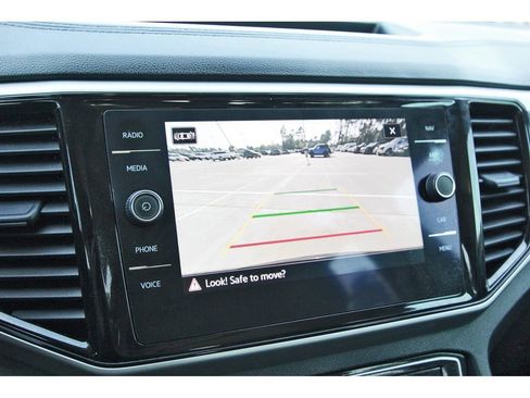 Used 2022 Volkswagen Atlas SEL Premium image 24