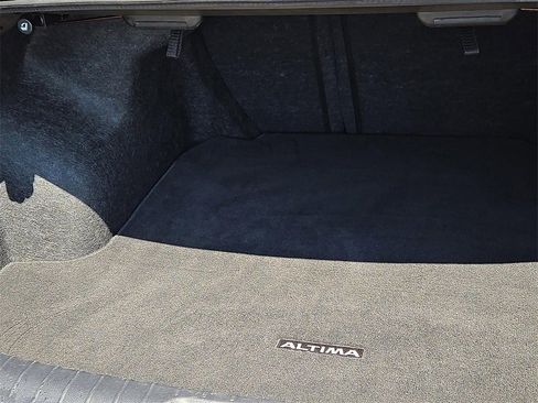 Used 2023 Nissan Altima 2.5 SV image 8