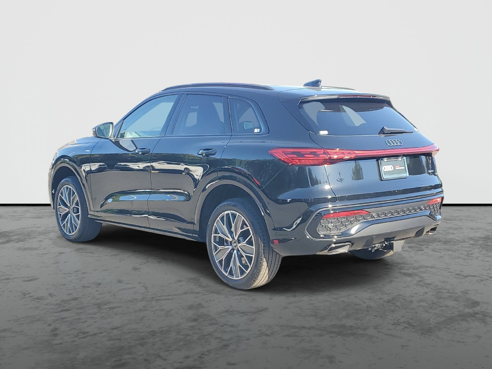 New 2026 Audi Q5 Premium Plus AWD/4WD image 3