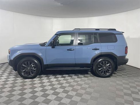 Used 2026 Toyota Land Cruiser w/ Premium Package AWD/4WD image 4