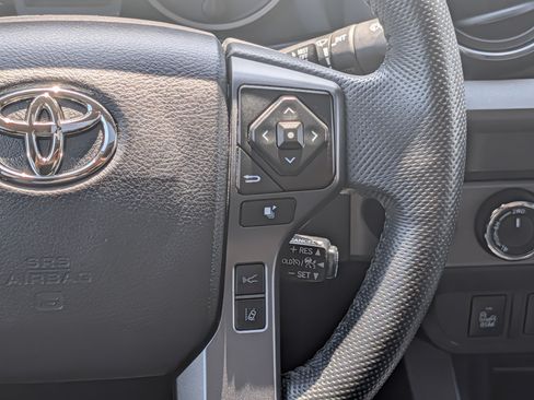 Certified 2022 Toyota Tacoma TRD Sport w/ TRD Premium Sport Package AWD/4WD image 23