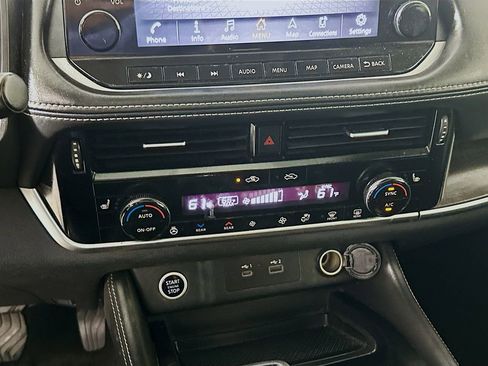 Used 2021 Nissan Rogue SL w/ Premium Package FWD image 14
