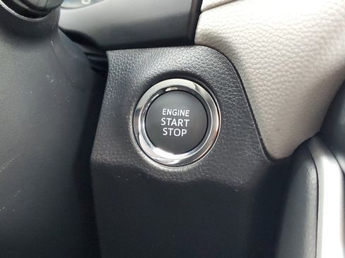 Used 2025 Toyota RAV4 XLE image 28